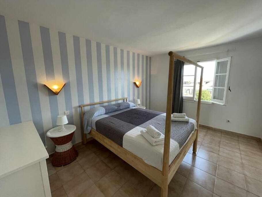 Mitjana Apartamento Con Piscina Сьюдадела Экстерьер фото