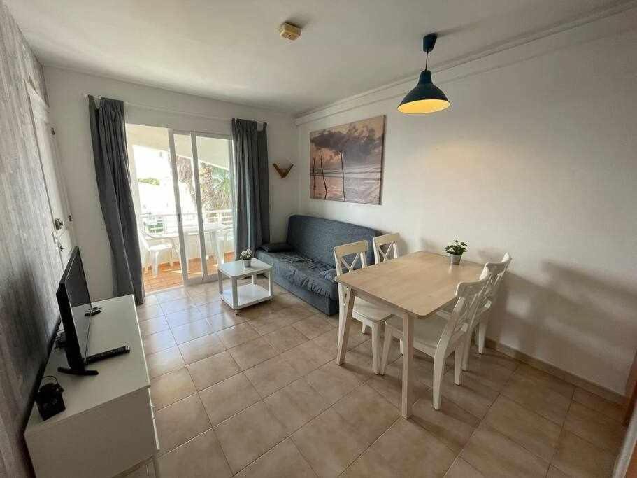 Mitjana Apartamento Con Piscina Сьюдадела Экстерьер фото